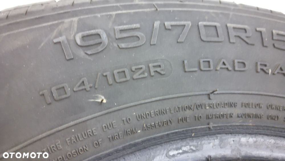 195/70R15C 104/102R TRIANGLE Radial F/S - 9