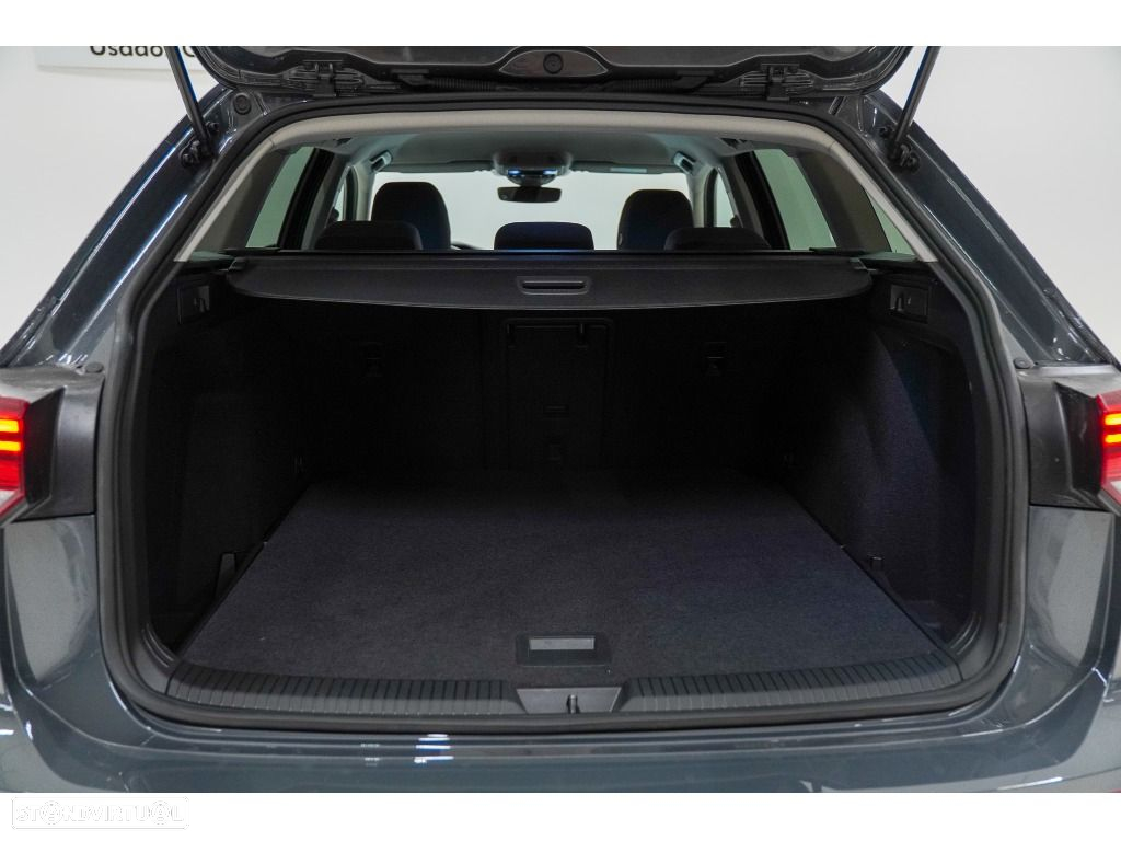 VW Golf Variant 2.0 TDi Life DSG - 13