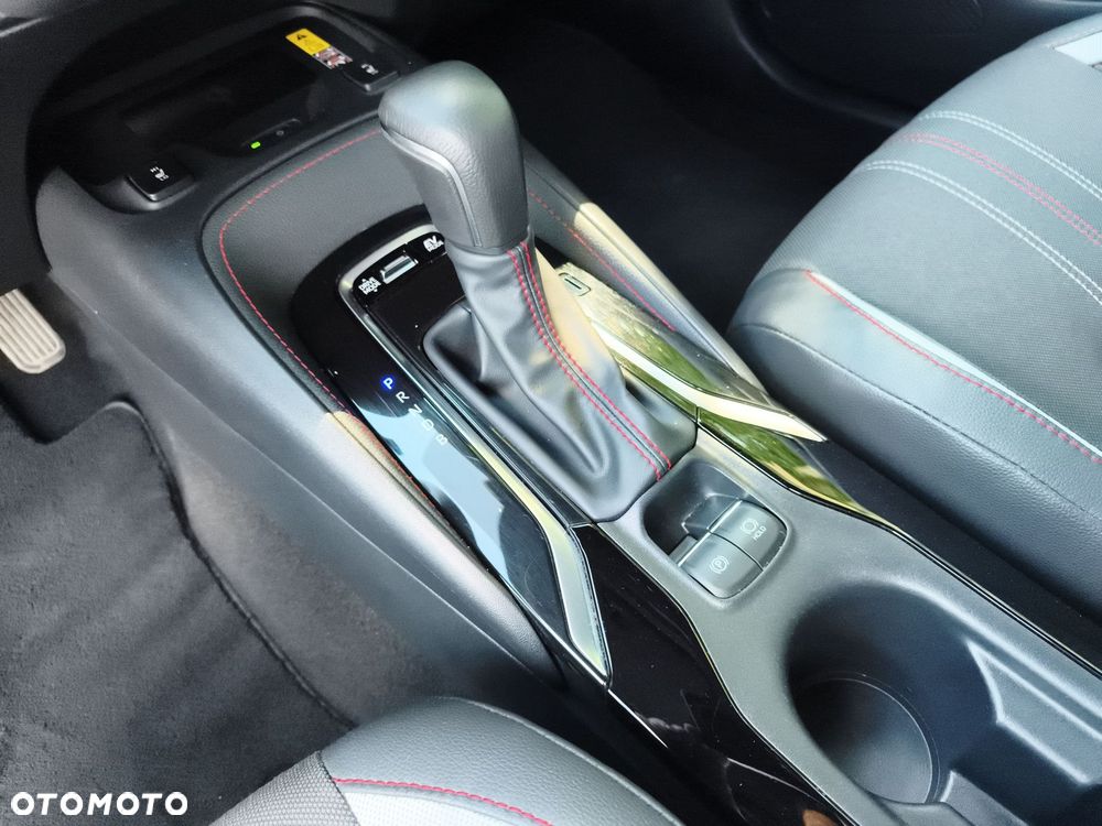 Toyota Corolla 1.8 Hybrid GR Sport Dynamic - 23