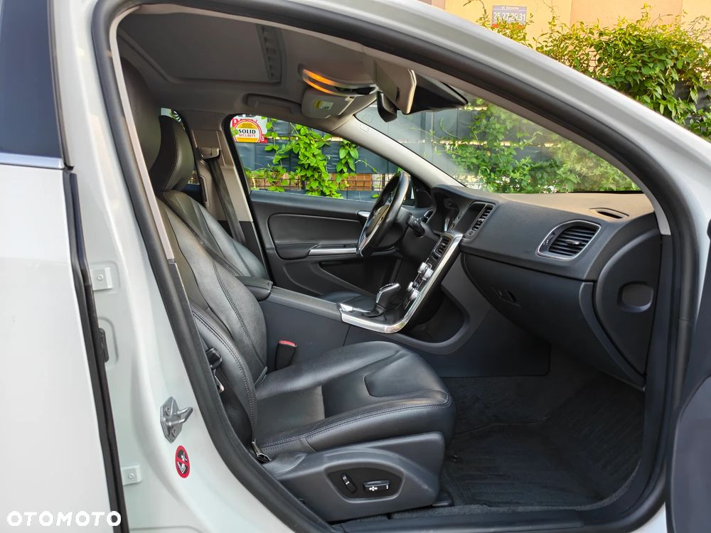 Volvo S60 T5 Drive-E Summum - 11