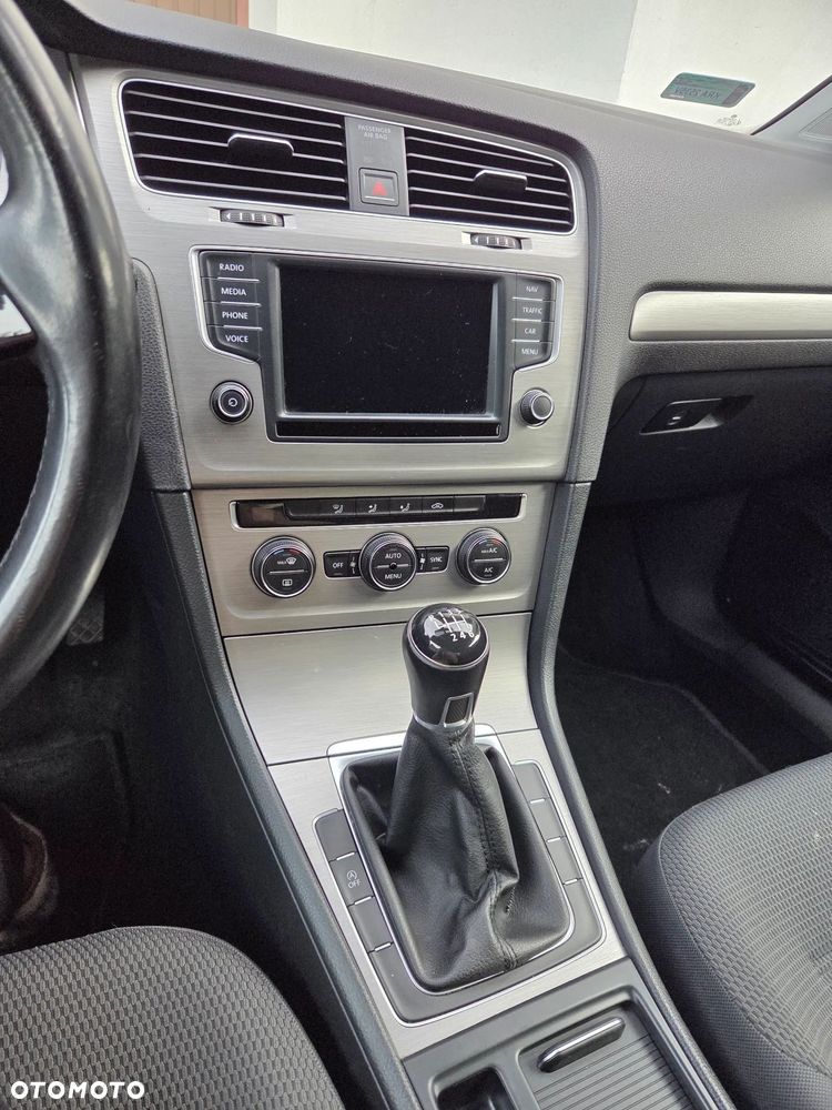 Volkswagen Golf 2.0 TDI (BlueMotion Technology) Comfortline - 14