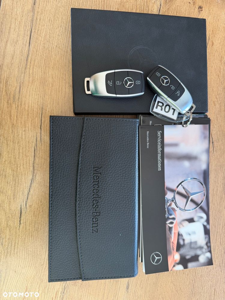 Mercedes-Benz CLA 250 e 8G-DCT Special Edition - 18