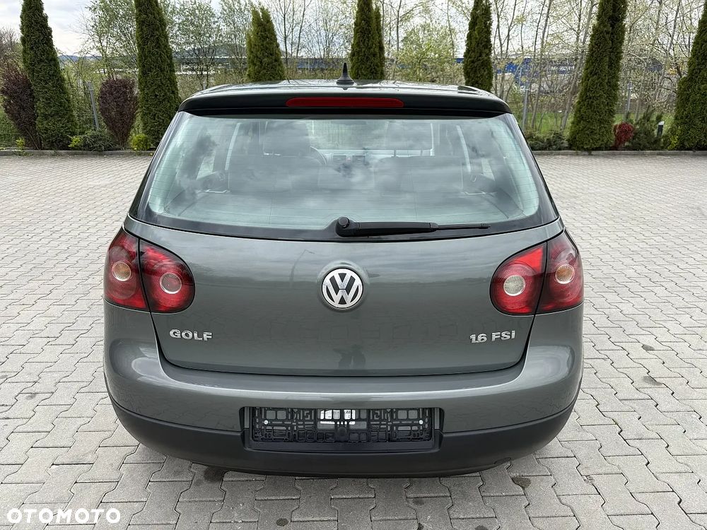 Volkswagen Golf 1.6 FSI Tour - 5