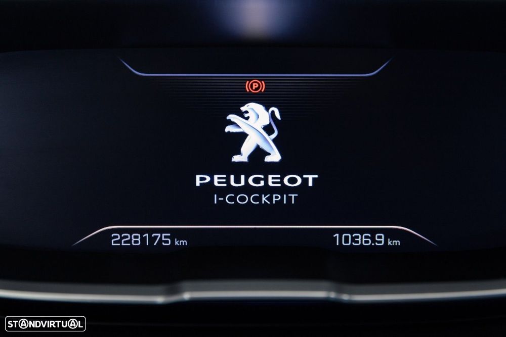 Peugeot 5008 1.6 BlueHDi Allure J18 - 25
