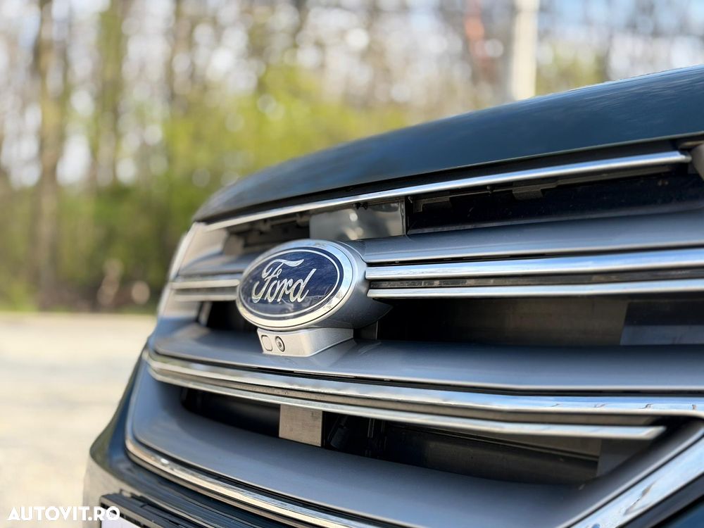 Ford Edge 2.0 TDCi Powershift Titanium - 5