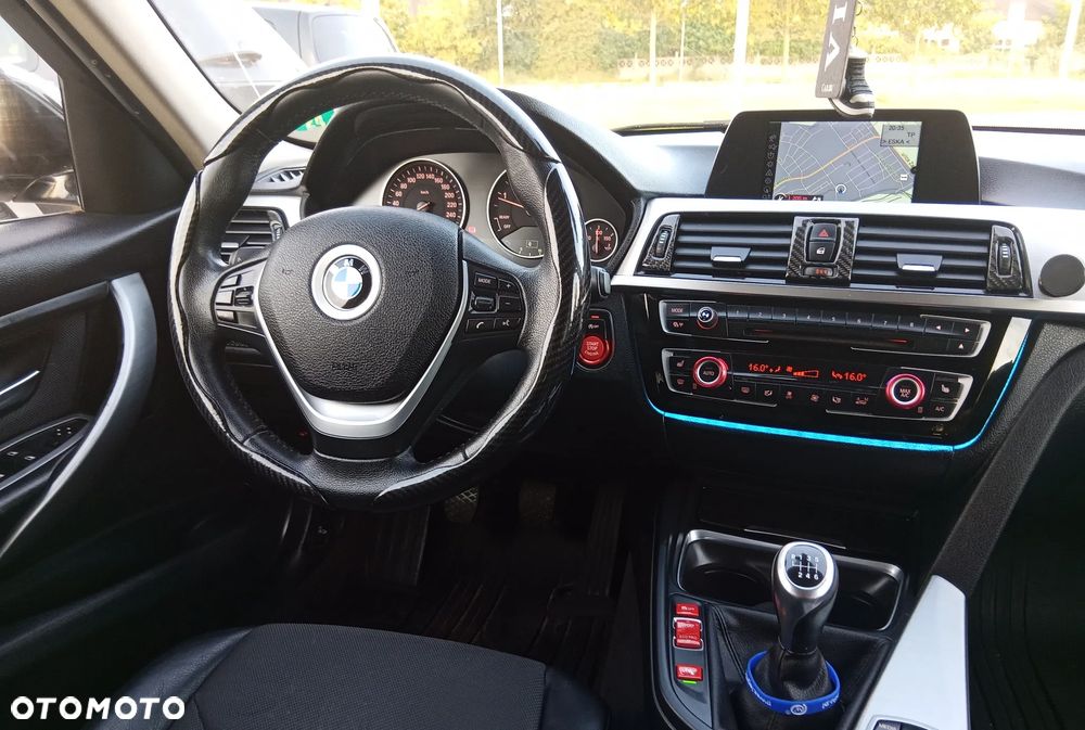BMW Seria 3 318d Modern Line - 9