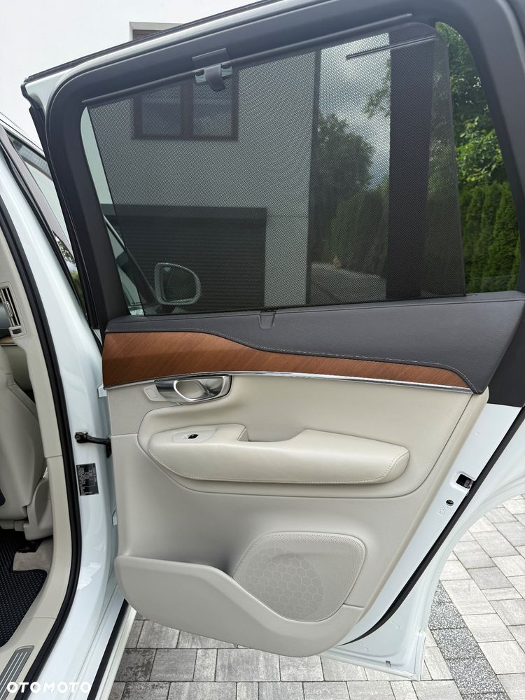 Volvo XC 90 - 16