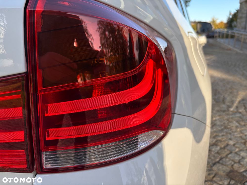 BMW X1 sDrive18d - 11