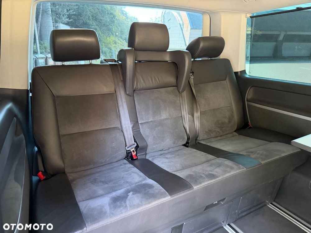 Volkswagen Multivan - 25