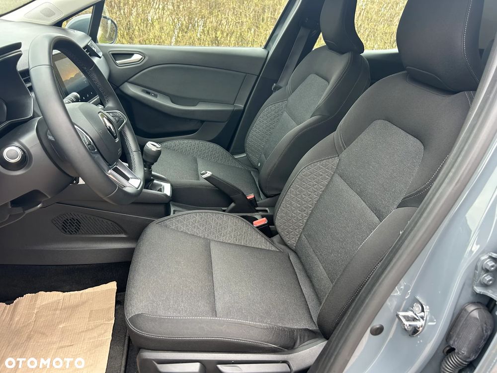 Renault Clio TCe 100 INTENS - 22