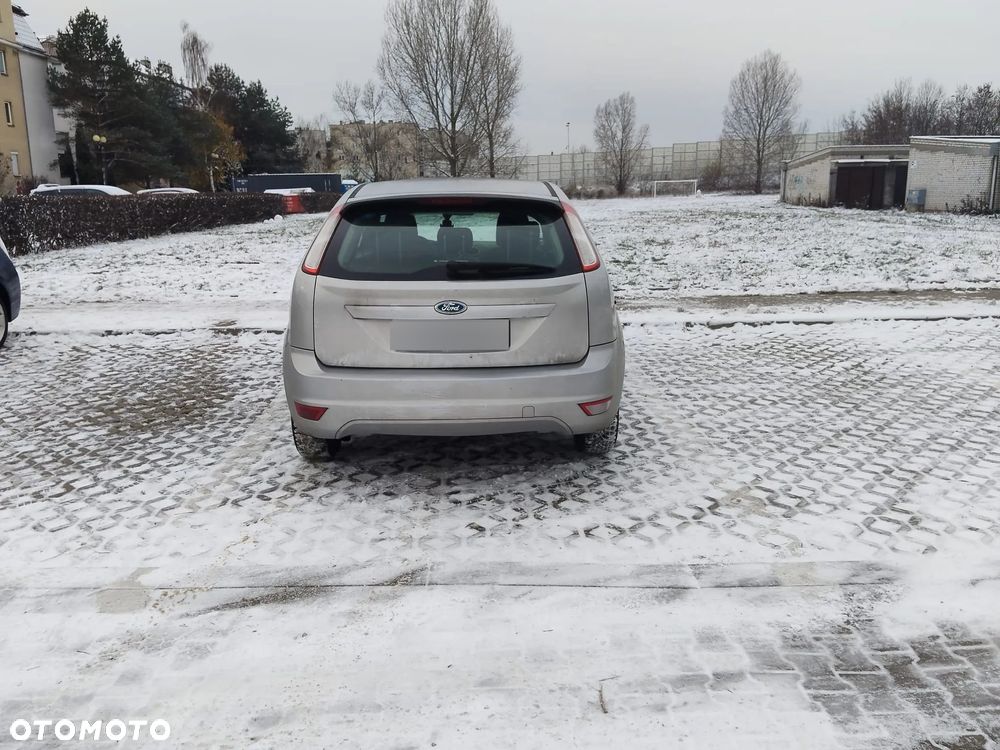 Ford Focus 1.6 Amber X - 12