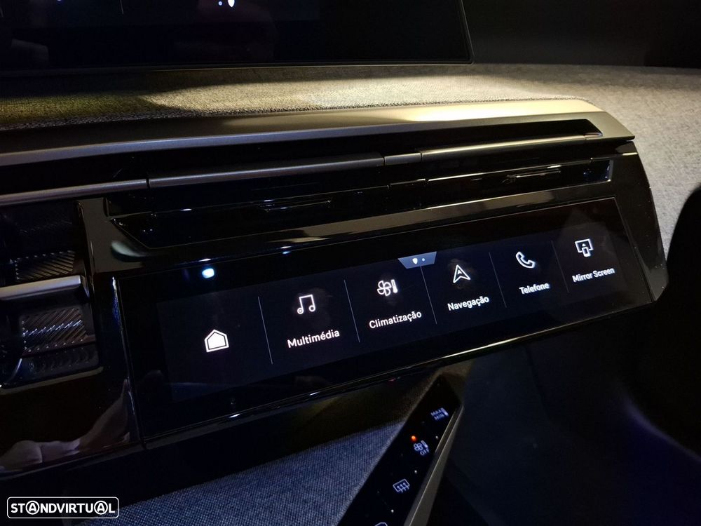 Peugeot 3008 1.2 Hybrid Allure e-DCS6 - 17