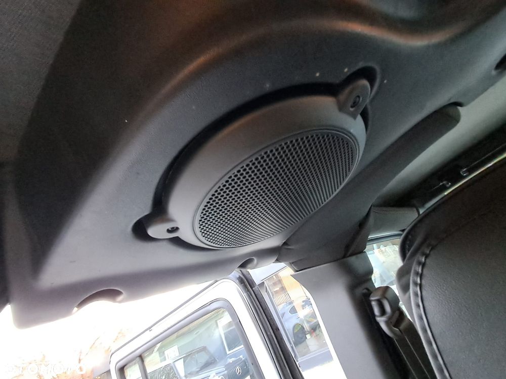 Jeep Wrangler Unlimited 3.8 Sport - 31