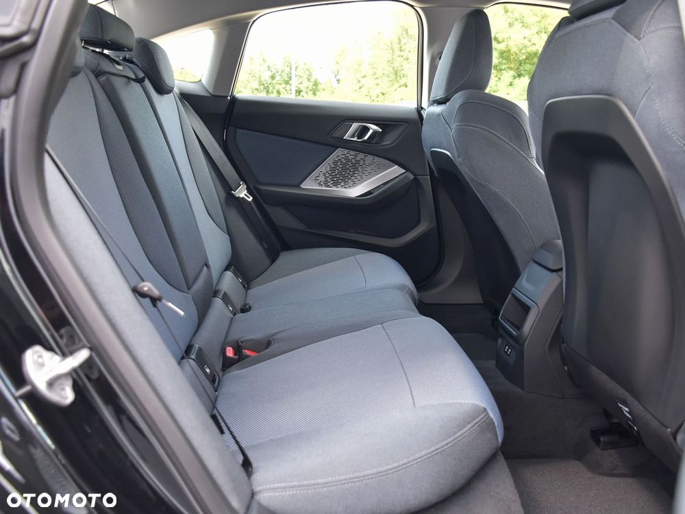 BMW Seria 2 216i - 14