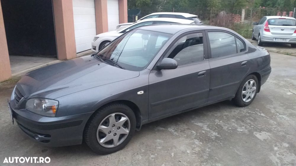 Hyundai Elantra 1.6 F/L - 3