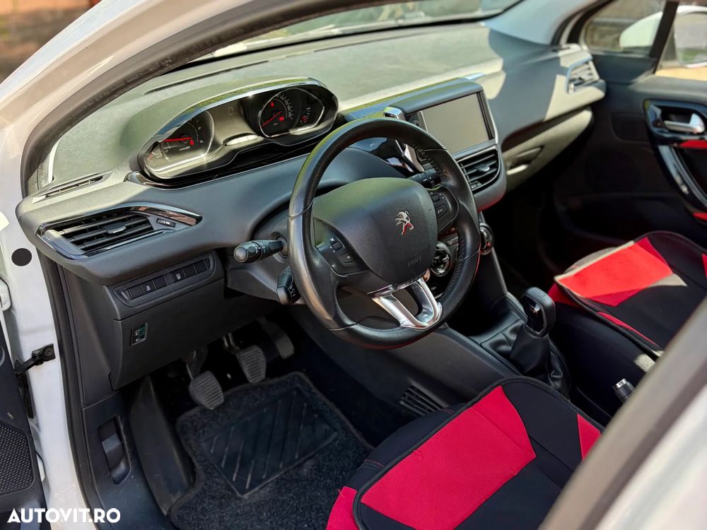 Peugeot 208 HDi 68 Like - 12