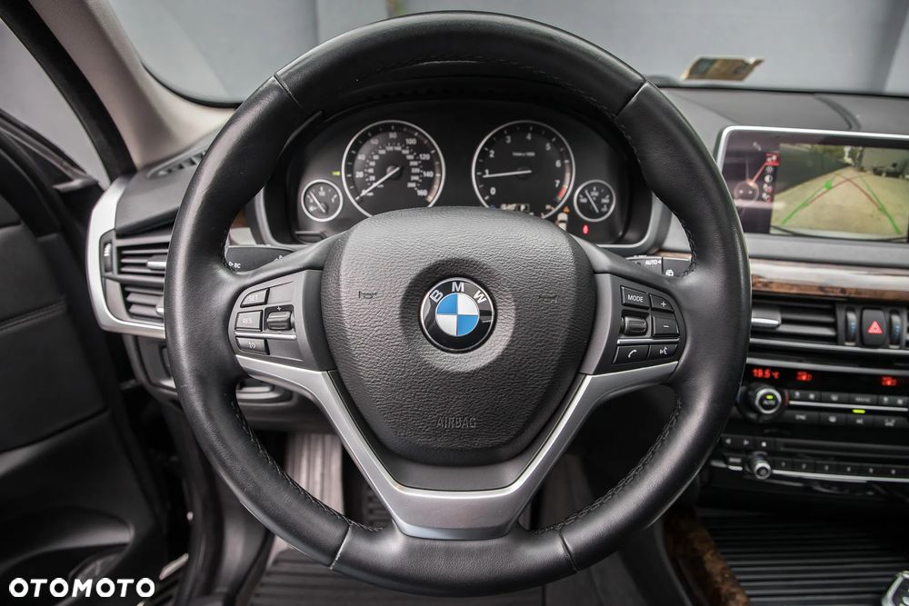BMW X5 xDrive35i - 18