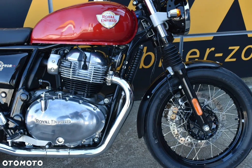 Royal Enfield Interceptor - 4