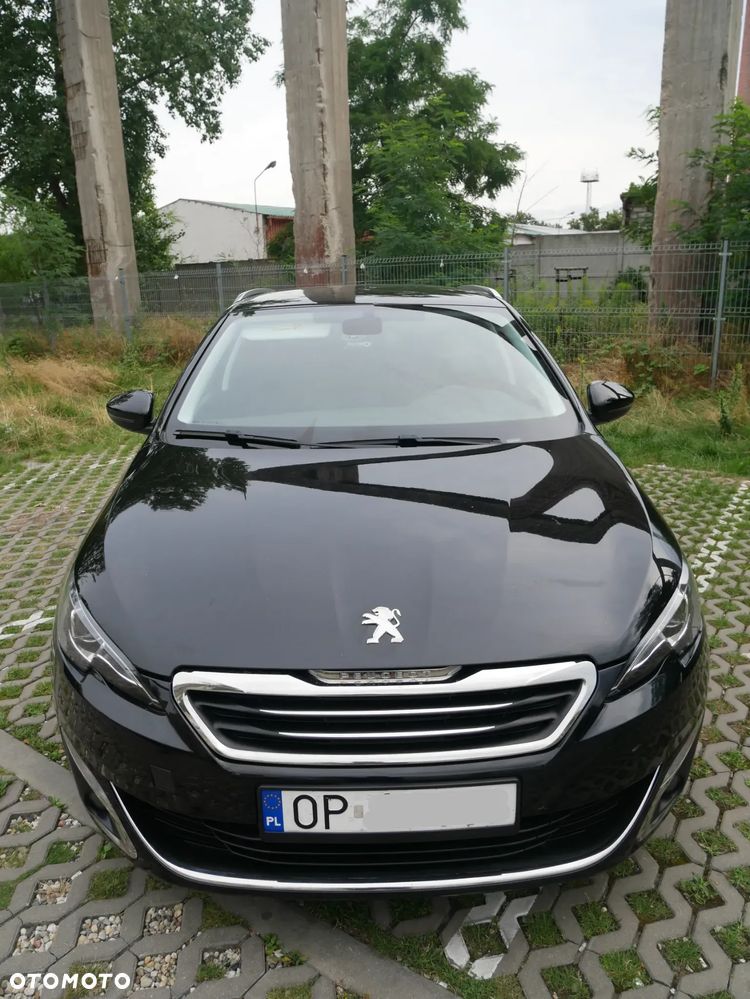 Peugeot 308 SW 1.2 PureTech Allure S&S - 2