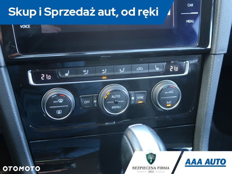 Volkswagen Golf - 14