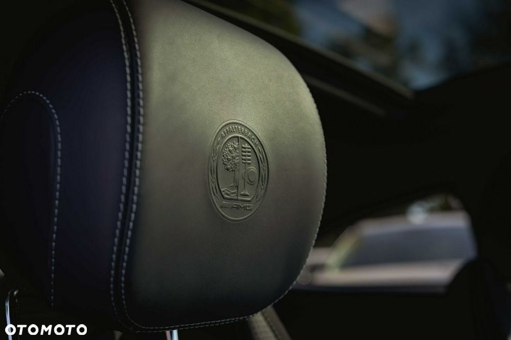 Mercedes-Benz Klasa C AMG 63 S - 19