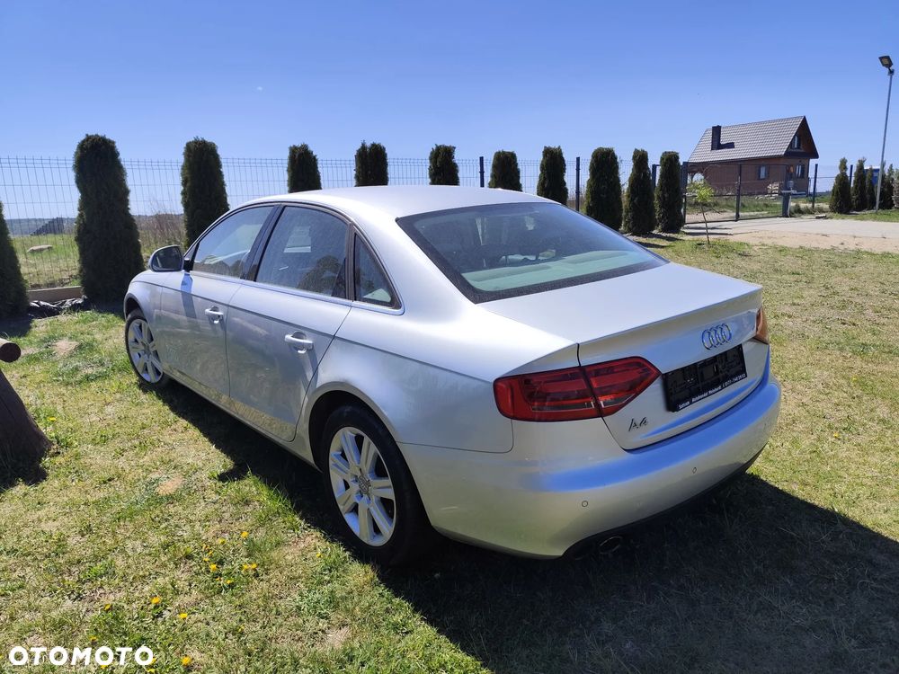 Audi A4 Limousine - 6