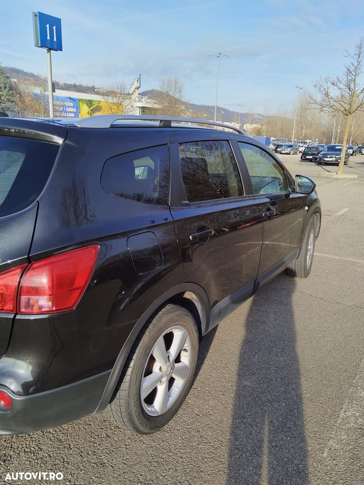 Nissan Qashqai+2 - 6