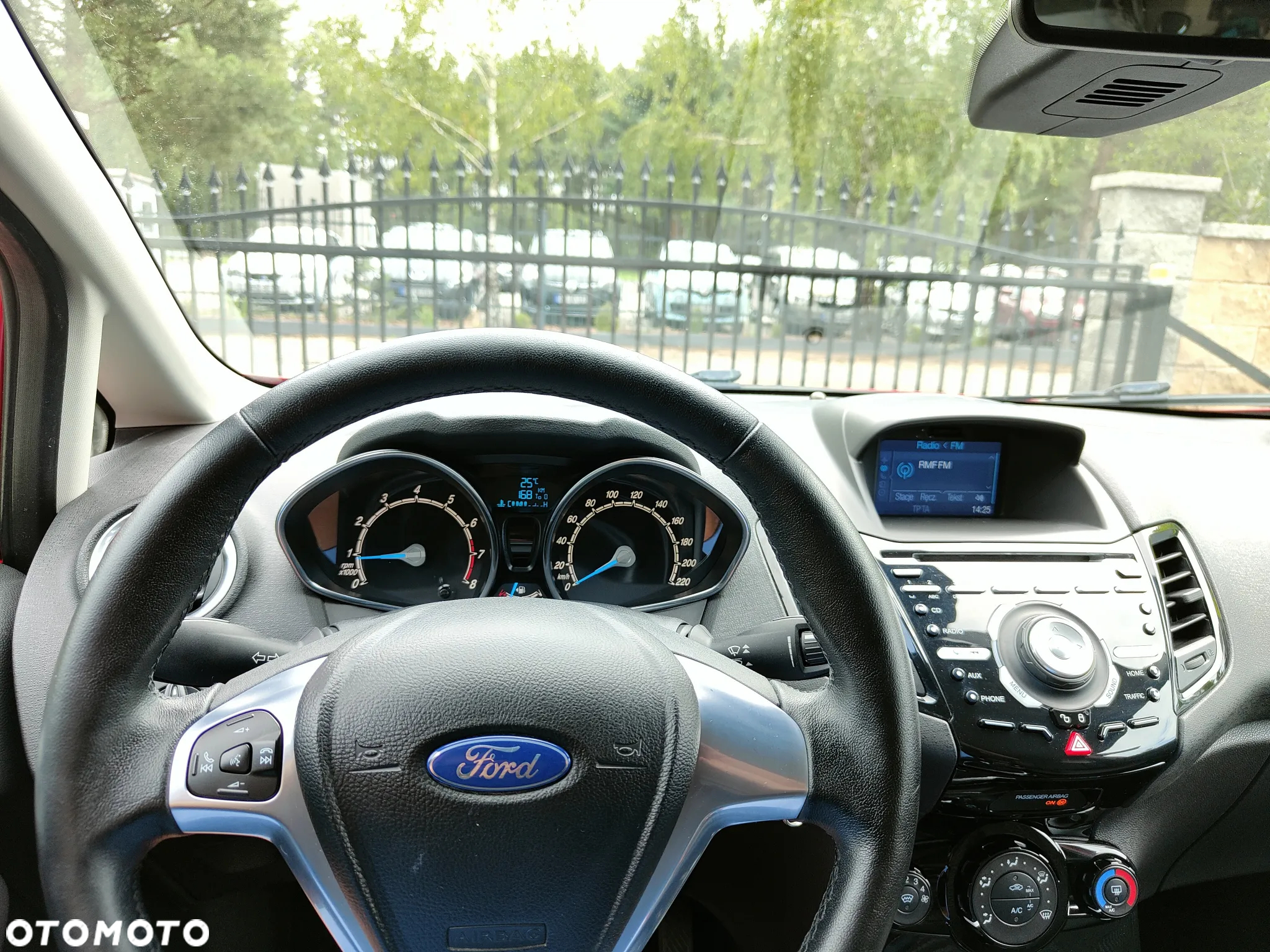 Ford Fiesta 1.0 EcoBoost Titanium - 9