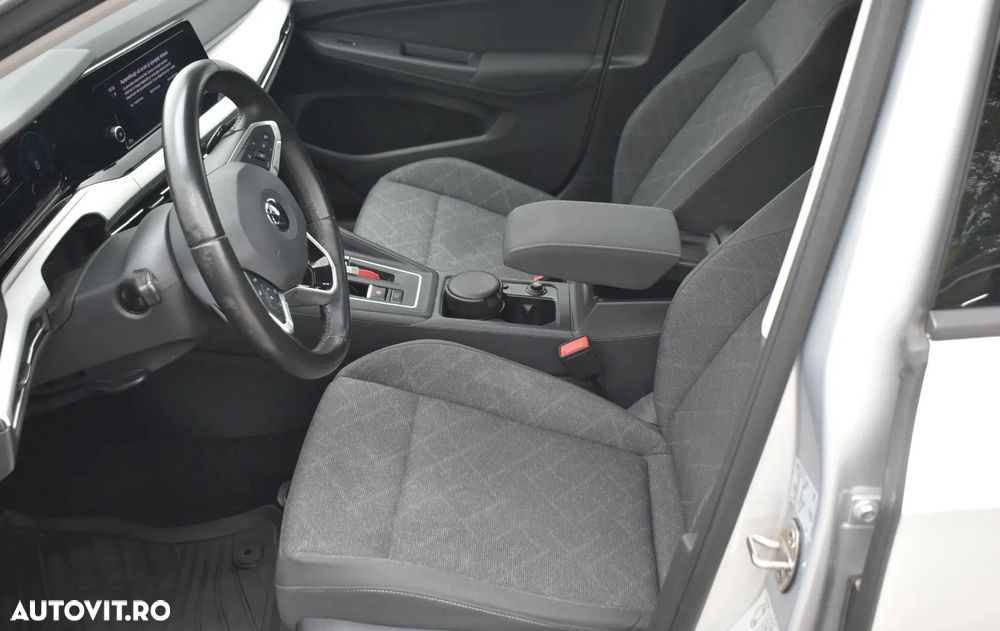 Volkswagen Golf 1.5 TSI ACT Life - 13