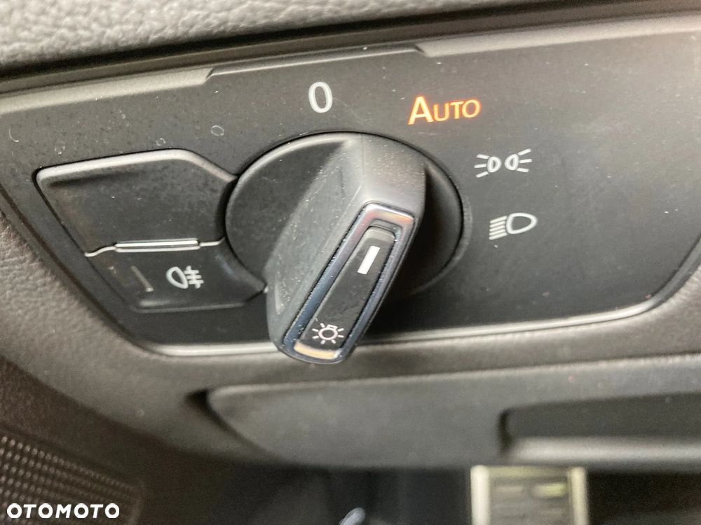 Volkswagen Arteon 2.0 TSI Elegance DSG - 24