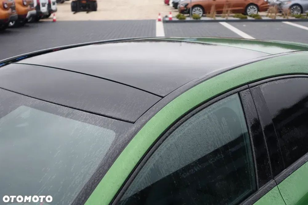 Mercedes-Benz Klasa A AMG 45 4Matic AMG Speedshift 7G-DCT PETRONAS 2015 World Champion Edition - 31