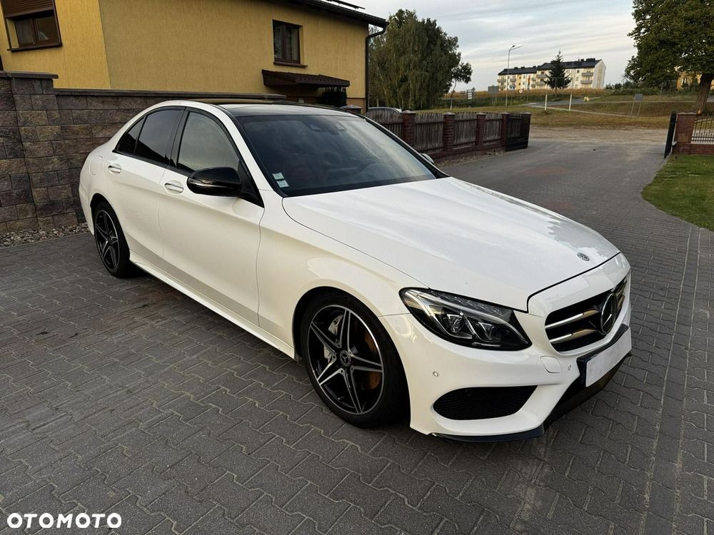 Mercedes-Benz Klasa C 250 d 4Matic 9G-TRONIC AMG Line - 3
