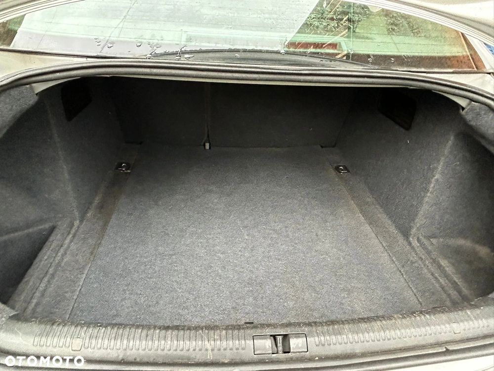 Audi A4 Limousine - 13