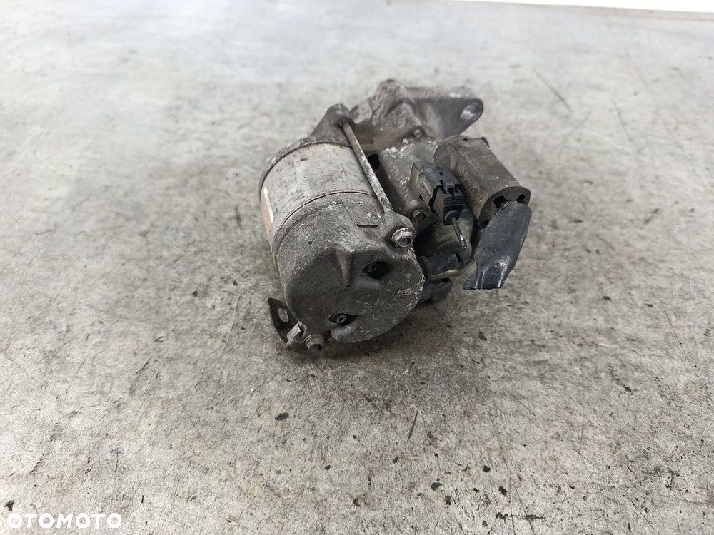ROZRUSZNIK TOYOTA YARIS I FL 28100-33050 428000-0570  DENSO 1.4 D-4D - 5