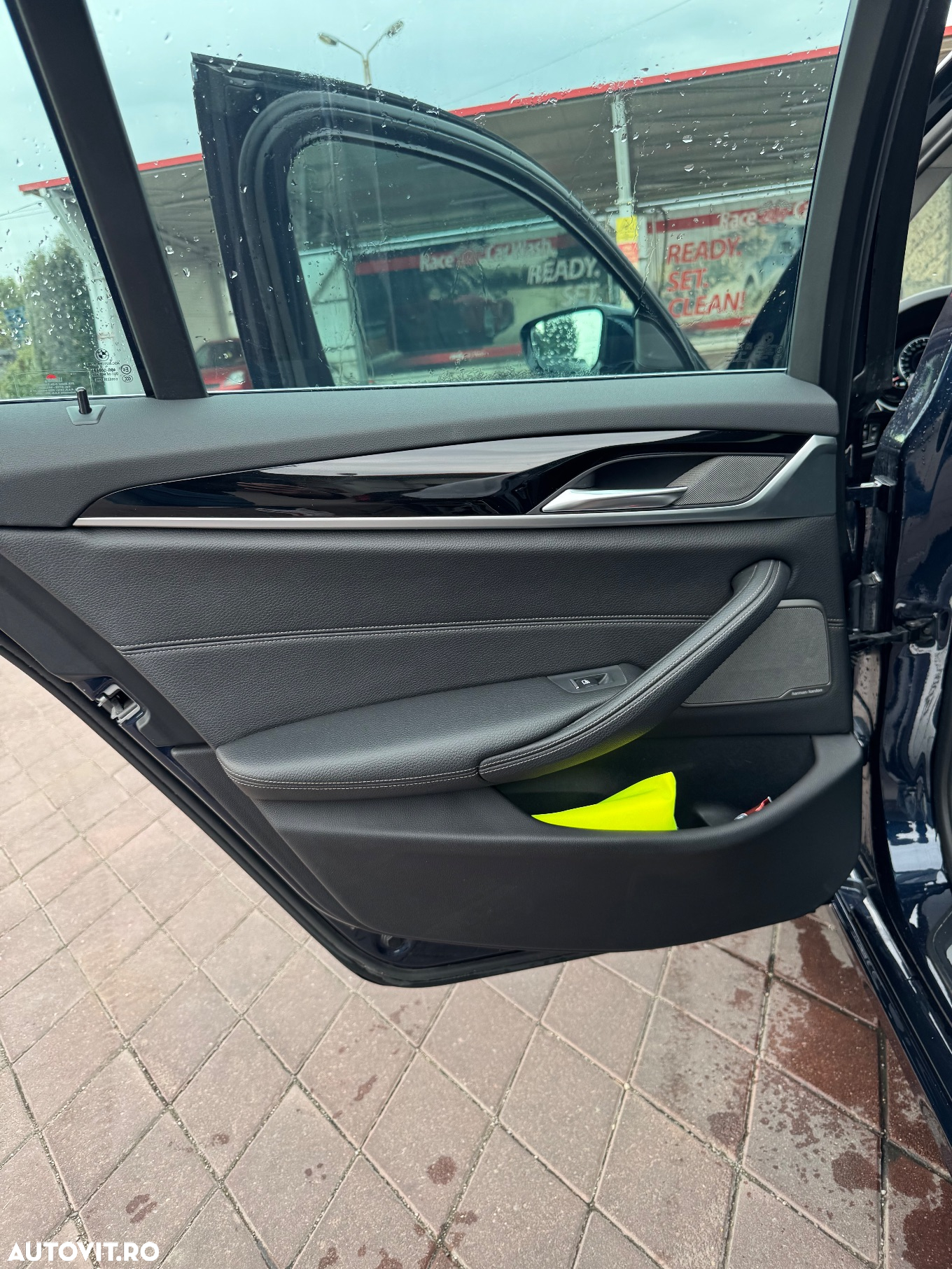BMW Seria 5 520d Sport Line - 17