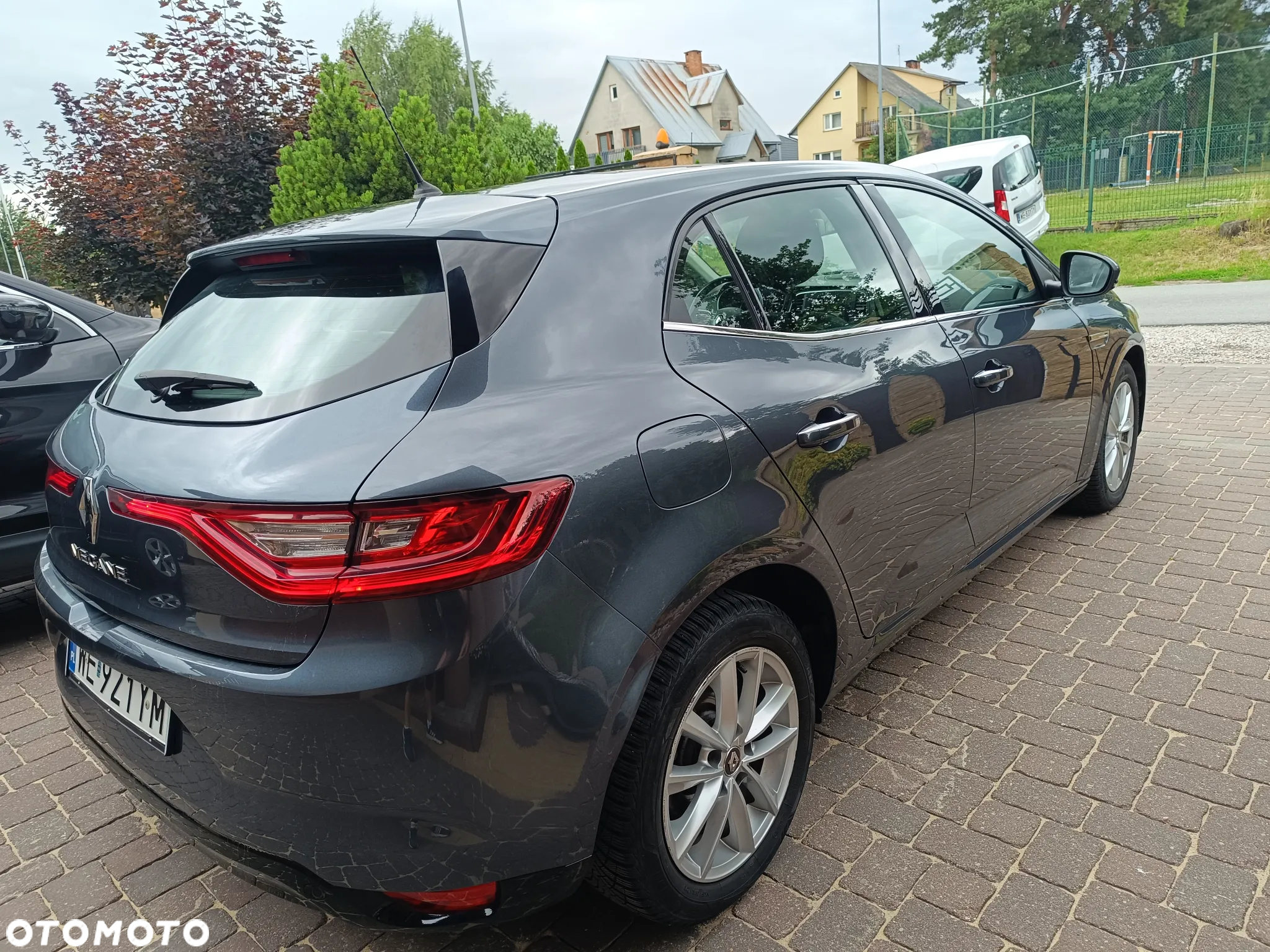 Renault Megane 1.5 Blue dCi Intens - 6