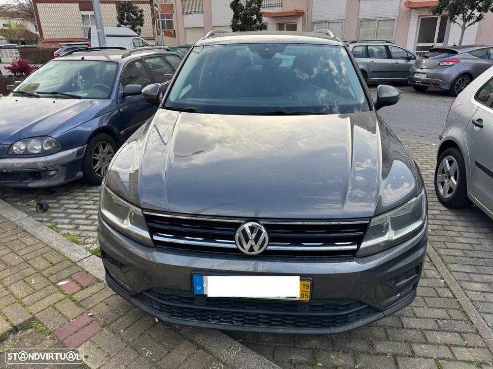 VW Tiguan 1.6 TDI Confortline - 4