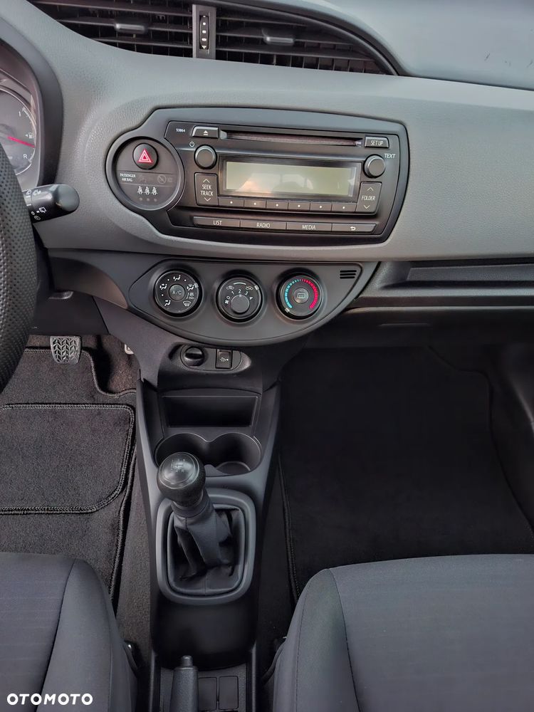 Toyota Yaris - 17