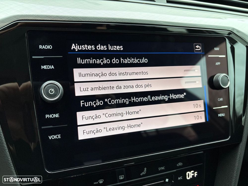 VW Passat Variant 2.0 TDi Elegance DSG - 37