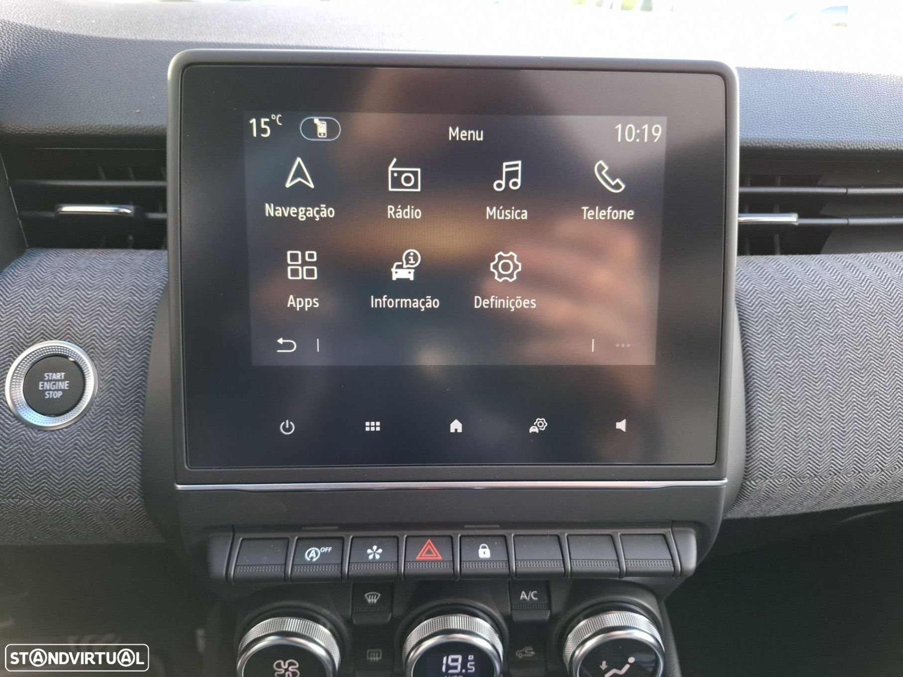 Renault Clio 1.0 TCe Techno - 25