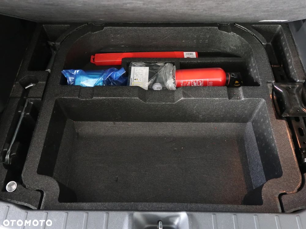 Mitsubishi ASX - 16