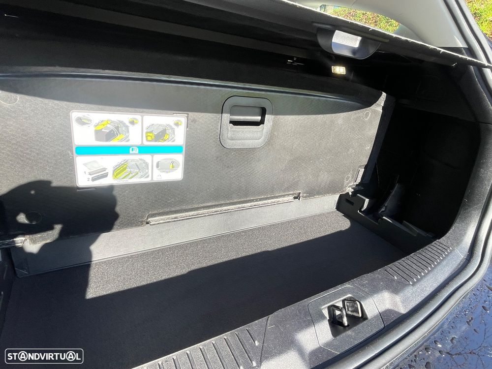 Ford Focus SW 1.5 EcoBlue S&S TITANIUM - 17