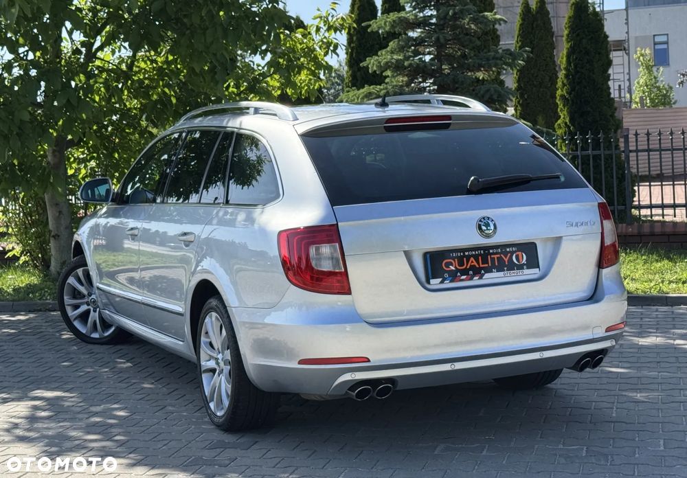 Skoda Superb 3.6 V6 4x4 DSG Elegance - 8