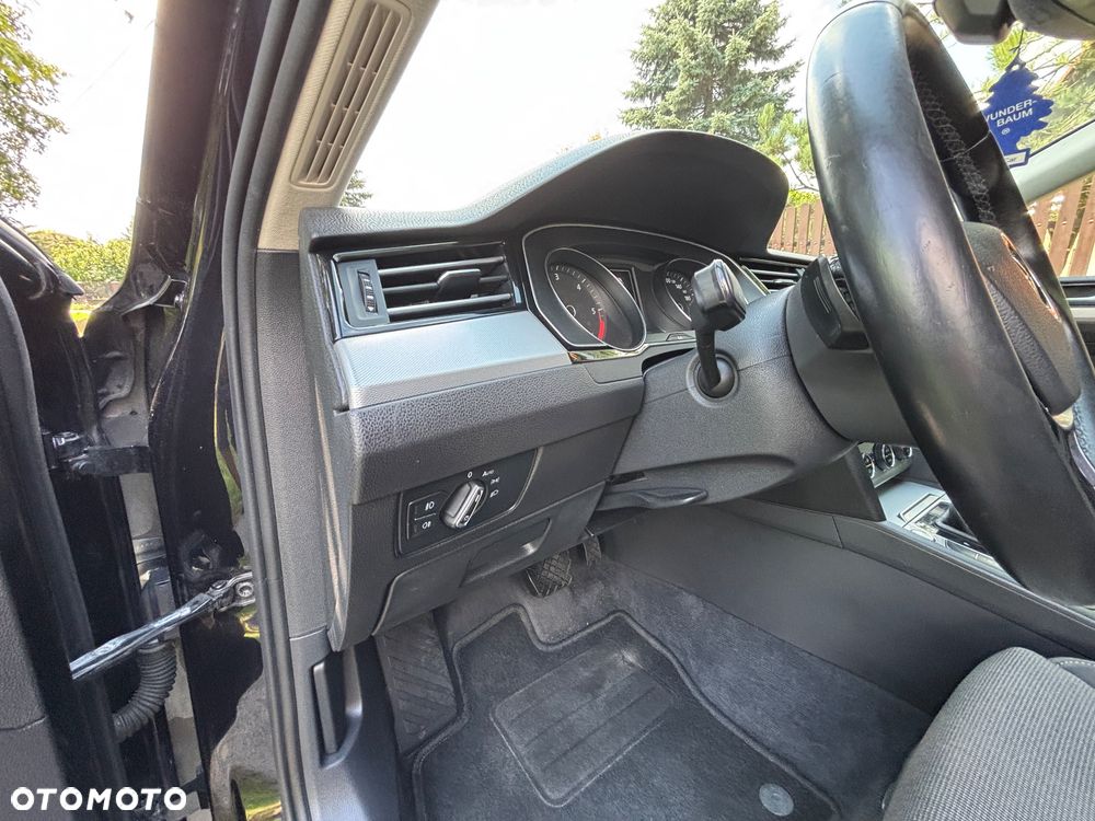Volkswagen Passat 2.0 TDI BMT Comfortline DSG - 11