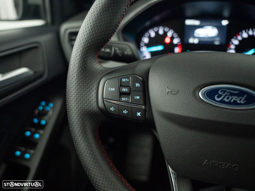 Ford Focus - 22