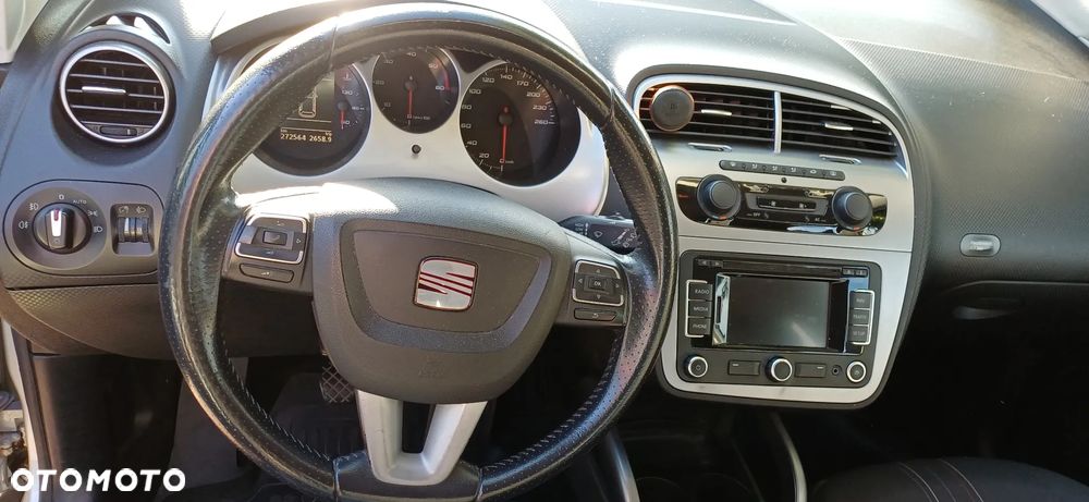 Seat Altea XL 1.6 TDI DPF CR Ecomotive Reference Copa - 7