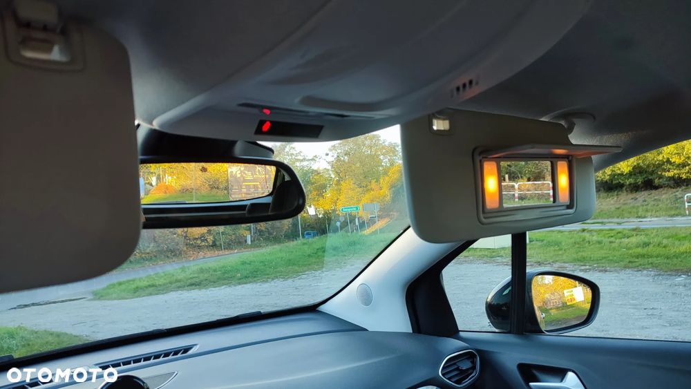 Opel Crossland - 32