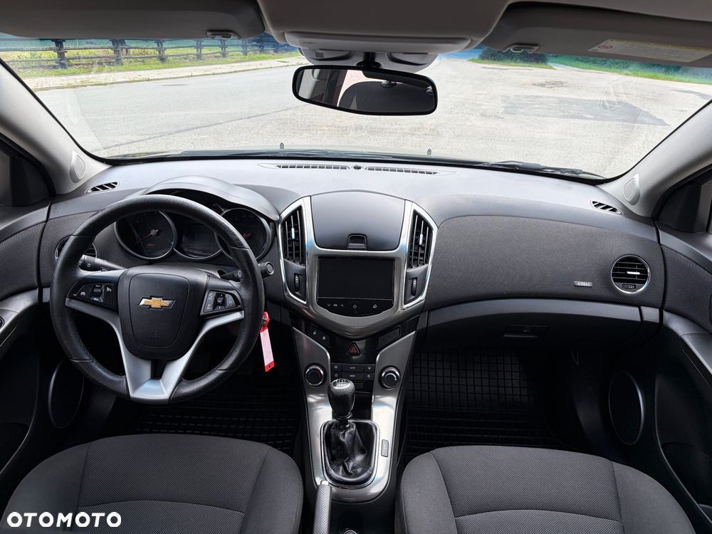 Chevrolet Cruze 1.6 LT+ - 34