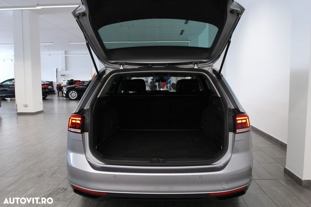 Volkswagen Passat - 8