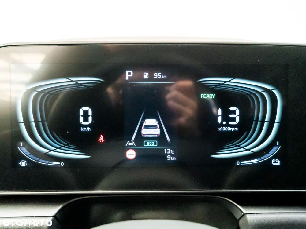 Kia Niro 1.6 GDI Hybrid M - 28